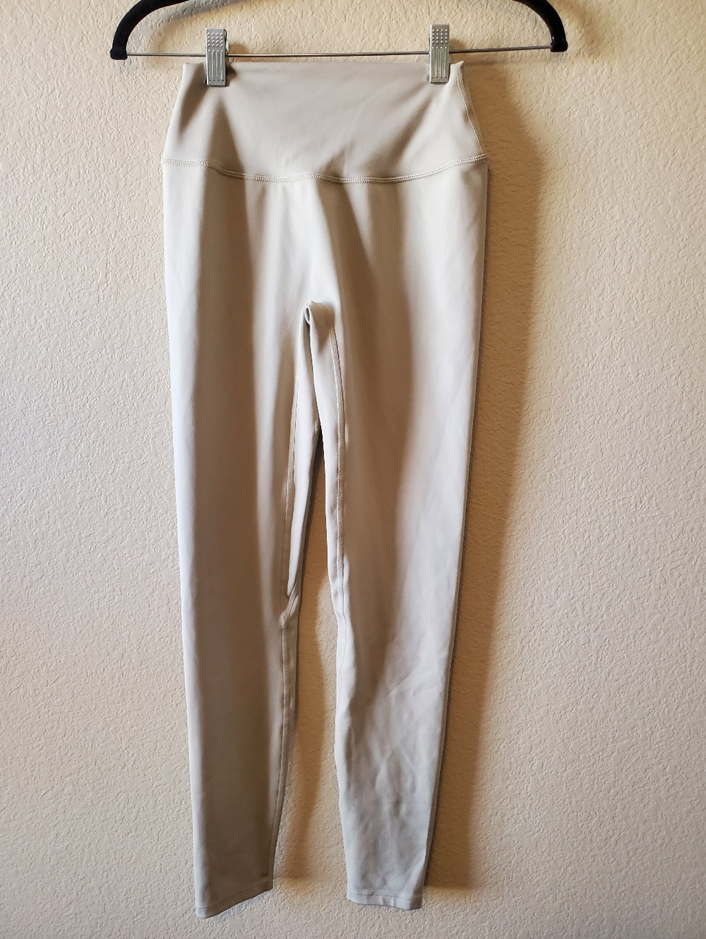 CSB High Waist Scrunch Leggings in Light Beige Activewear Athleisure